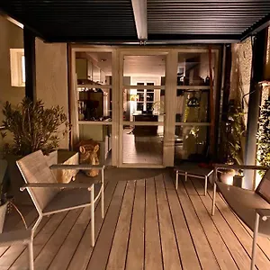 Maison Auguste Homestay Meyzieu